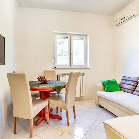 Apartment File-1 By Interhome * Zambratija (Istria)