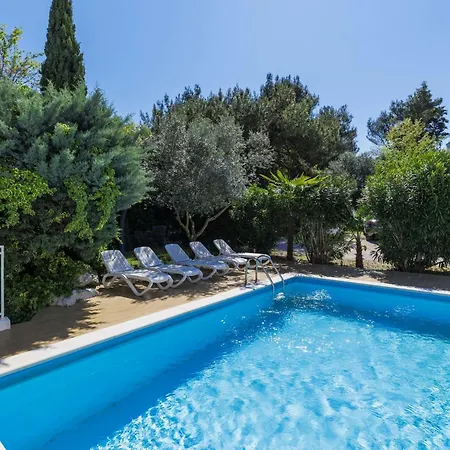 File-1 By Interhome * Zambratija (Istria)