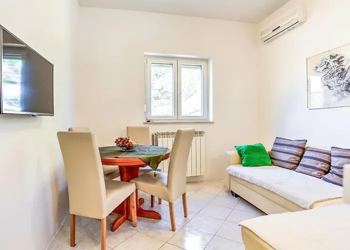 File-1 By Interhome * Zambratija (Istria)