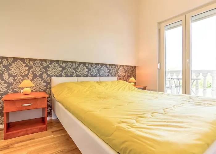 File-1 By Interhome * Zambratija (Istria)